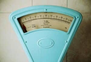 9 ft billiard cloth - Scale Weight of Pool Table